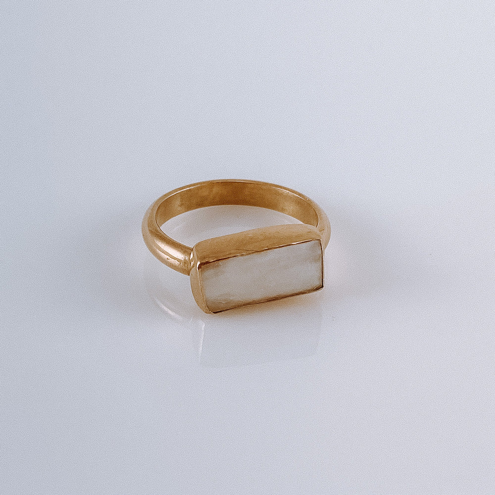 Mother of Pearl Horizontal Ring